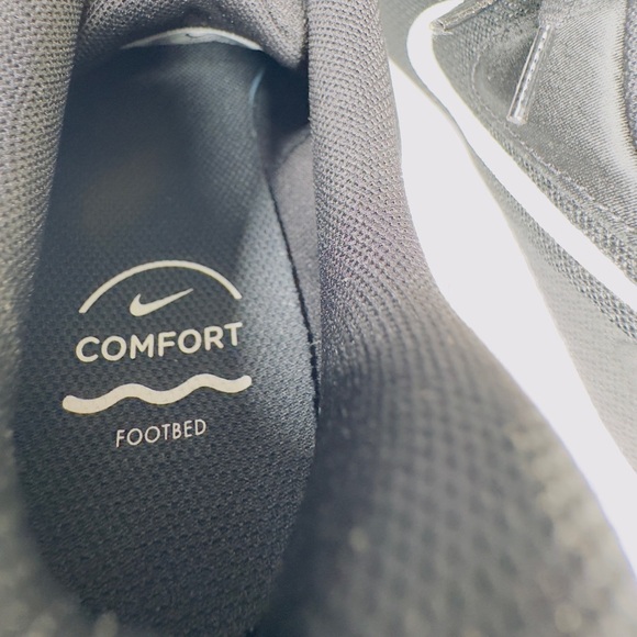 Nike Revolution 7 Running Shoes – Black/White – Size 6M/W 7.5 – NIB - Picture 7 of 12